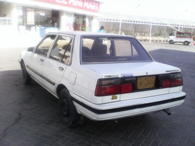car toyota corolla gli 1986 karachi 25558