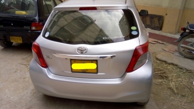 car toyota vitz 2012 karachi 26614