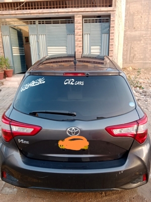 car toyota vitz 2018 karachi 28236