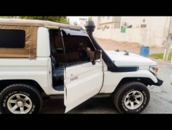 car toyota land cruiser 2019 karachi 27605