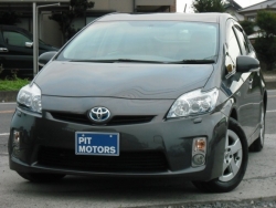 Car Toyota Pirus 2011 Karachi