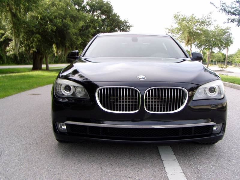 BMW 7 series 2011