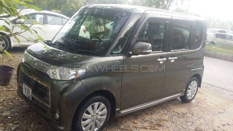 Daihatsu Charade 2012