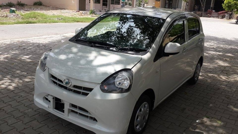 Daihatsu Charade 2013
