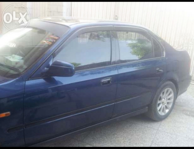 Honda Civic exi 2000