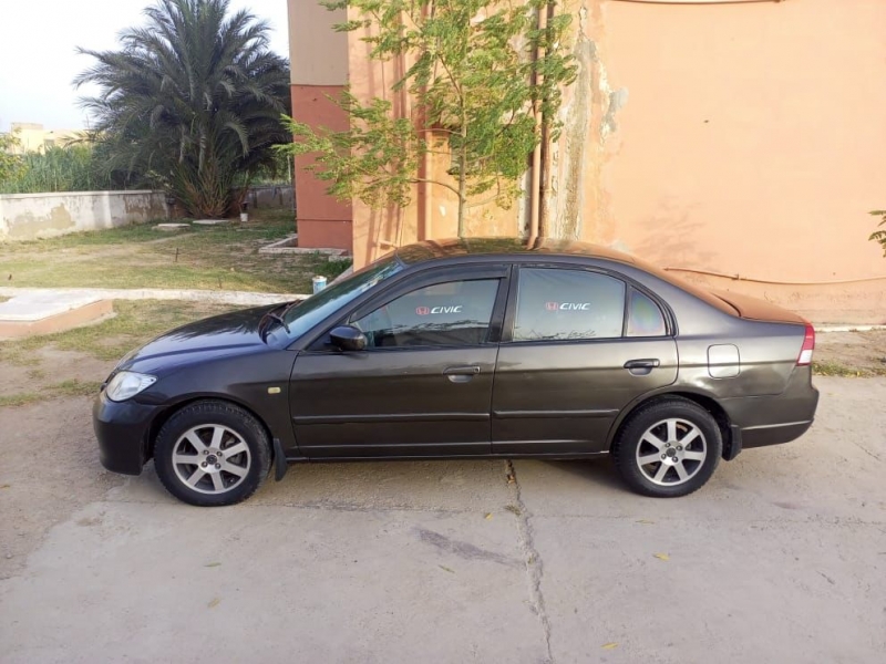 Honda Civic exi 2005