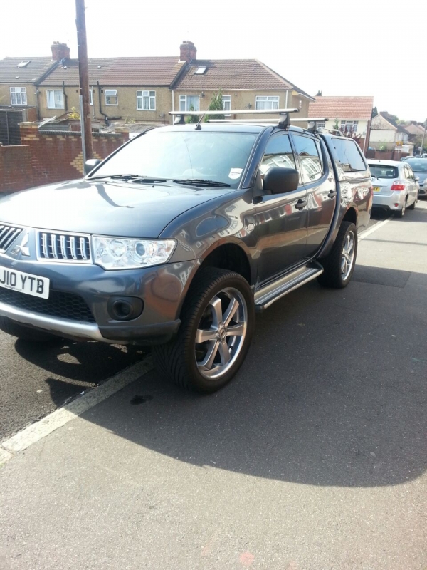 Mitsubishi L 200 2010