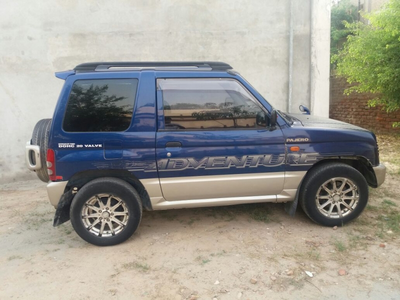 Mitsubishi Pajero mini 2006