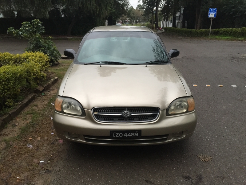 Suzuki Baleno jxr 2005