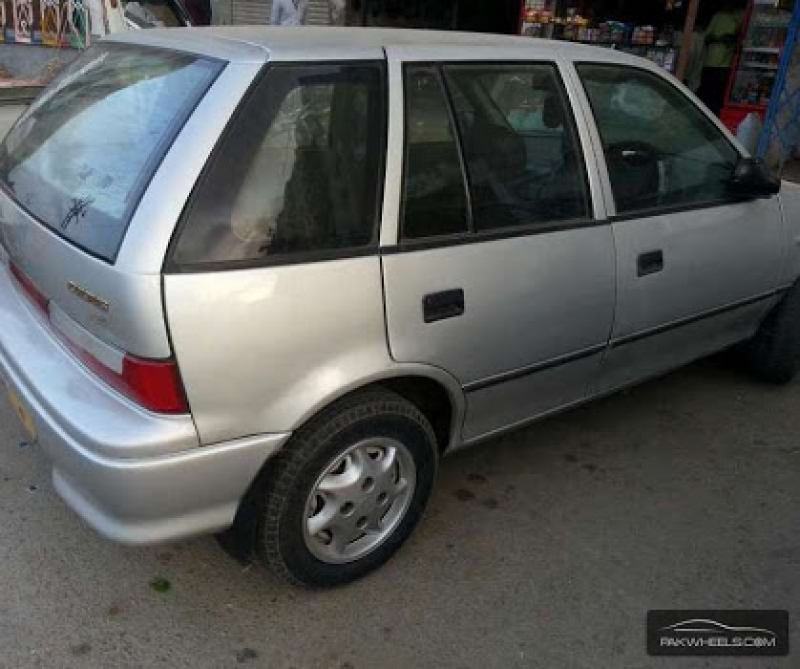 Suzuki Cultus vxr 2004