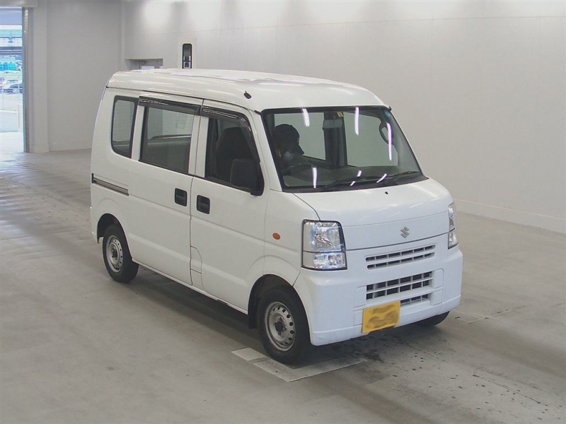 Suzuki Every 2010