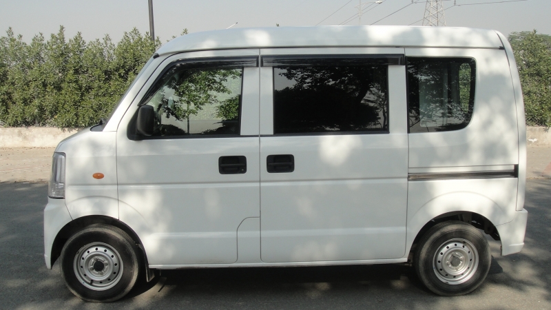 Suzuki Every 2011