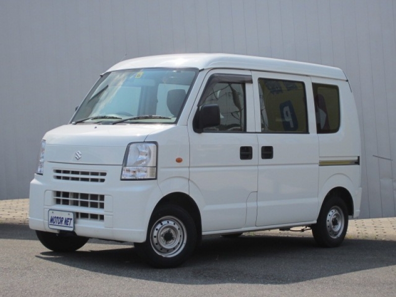 Suzuki Every 2012