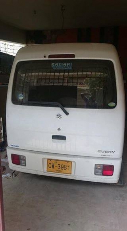 Suzuki Every 2012