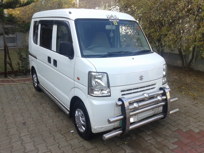 Suzuki Every 2013