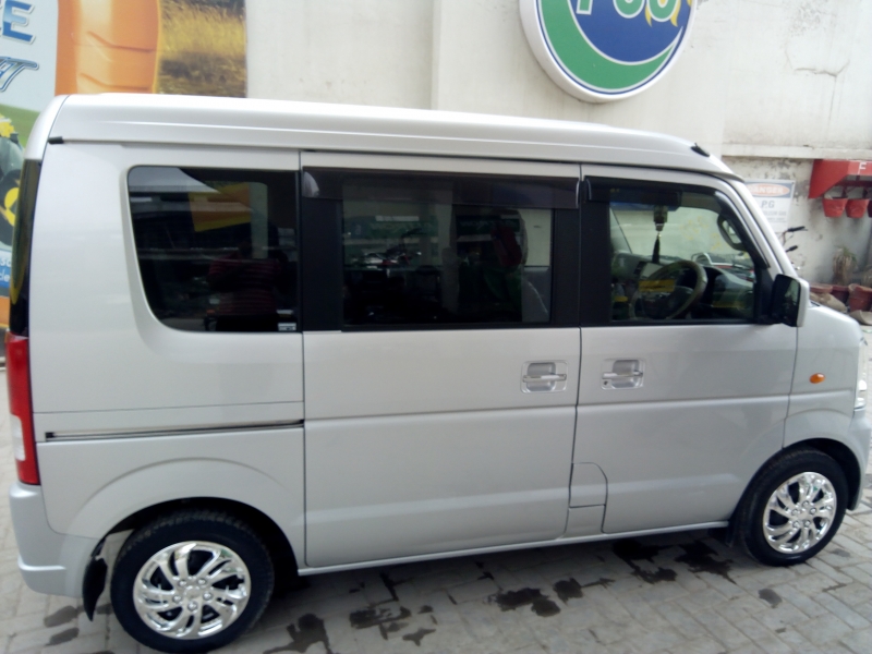 Suzuki Every Wagon 2012