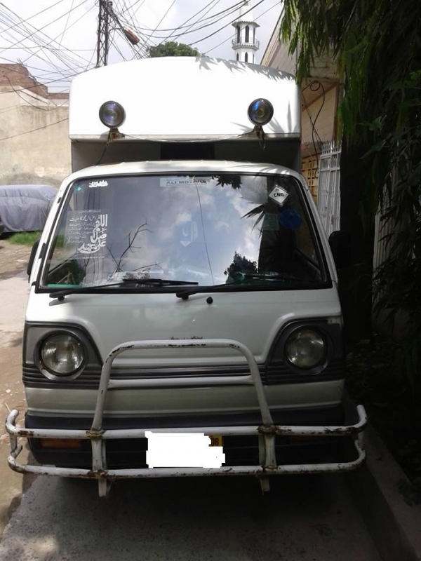 Suzuki Ravi 2008