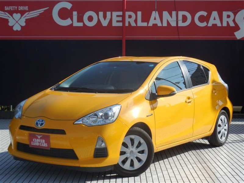 Toyota AQUA 2012