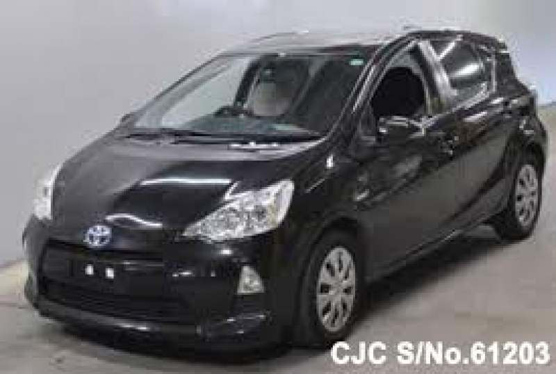 Toyota AQUA 2015