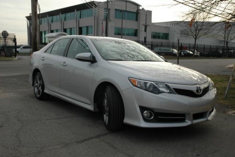 Toyota Camry 2012