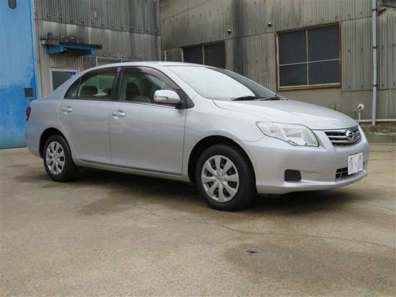 Toyota Corolla Axio 2014