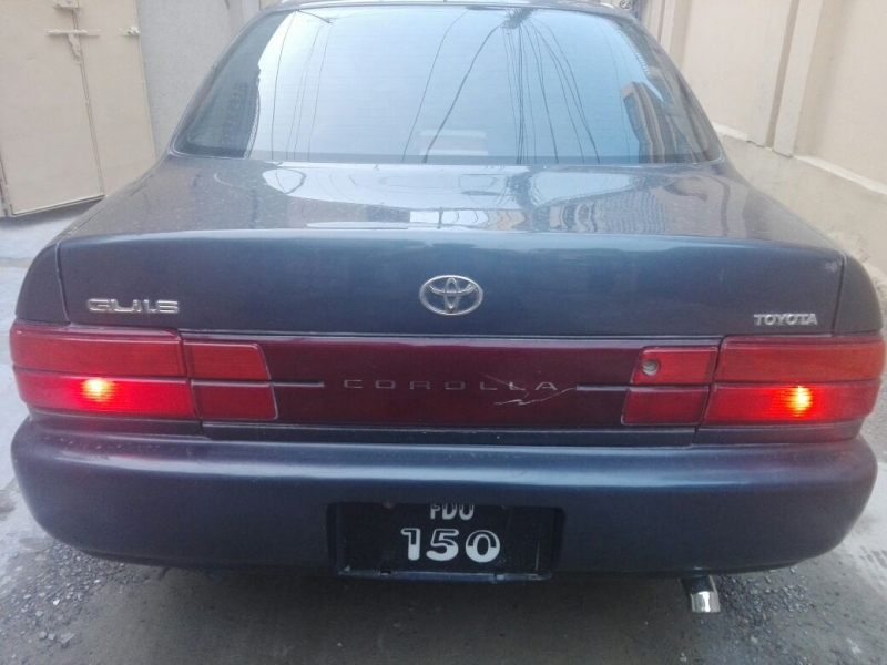 Toyota Corolla gli 1998