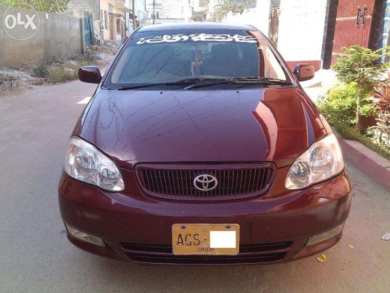 Toyota Corolla saloon 2004