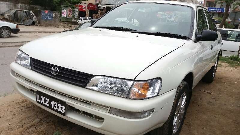 Toyota Corolla xe 2001
