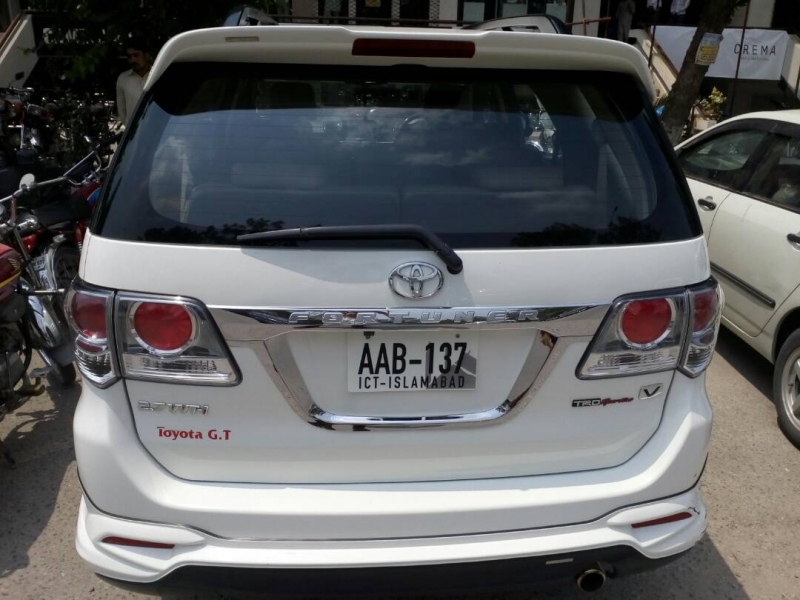 Toyota Fortuner 2016