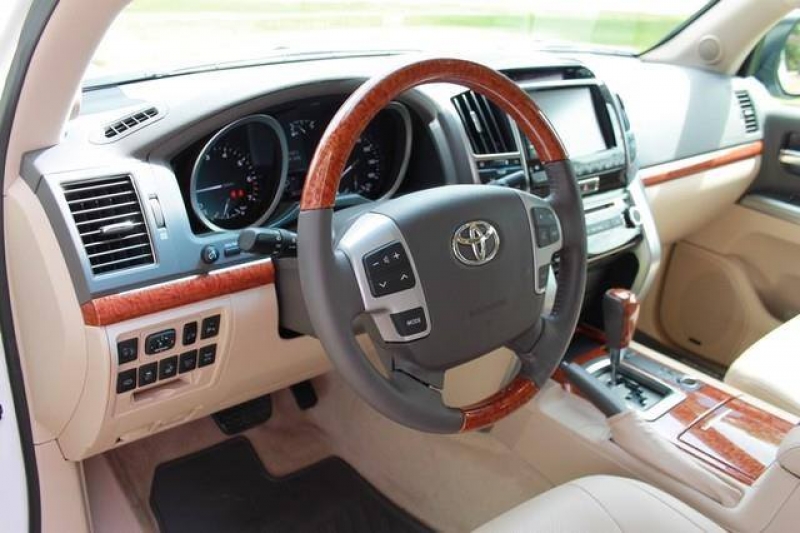 Toyota Land cruiser 2013