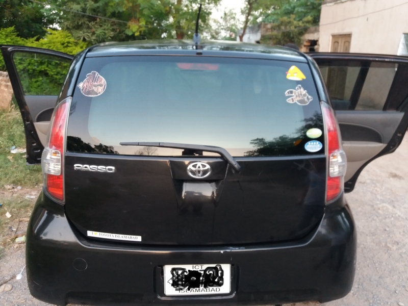 Toyota Passo 2006