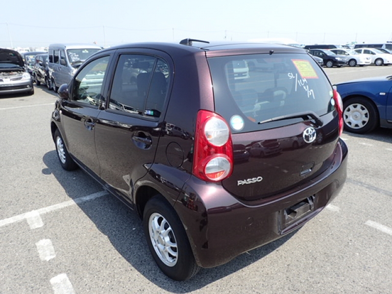 Toyota Passo 2014