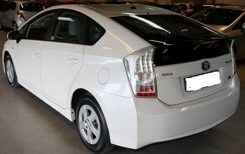 Toyota Pirus 2010