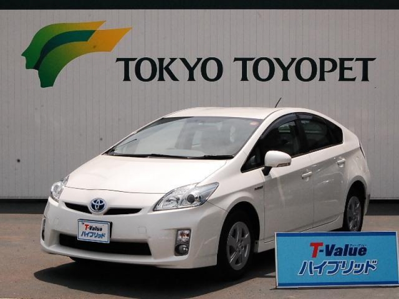 Toyota Pirus 2011