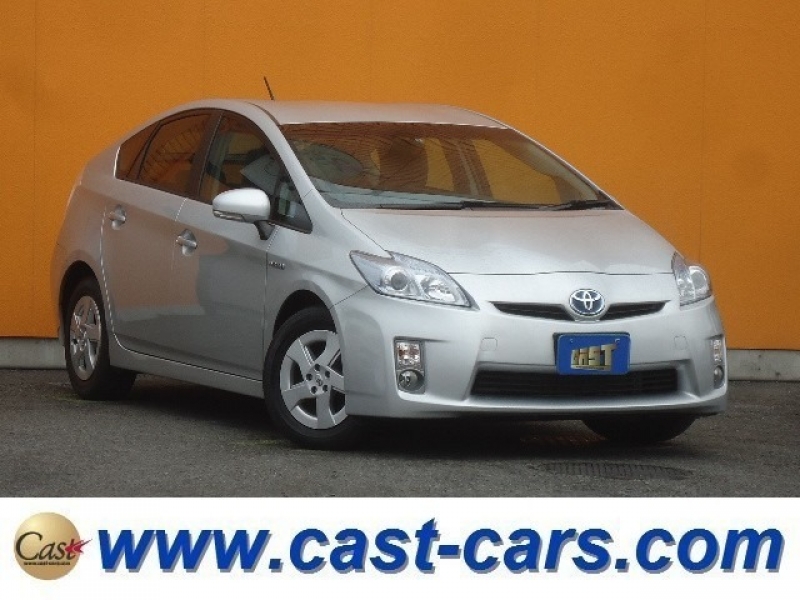 Toyota Pirus 2011