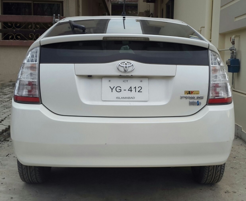 Toyota Pirus 2014