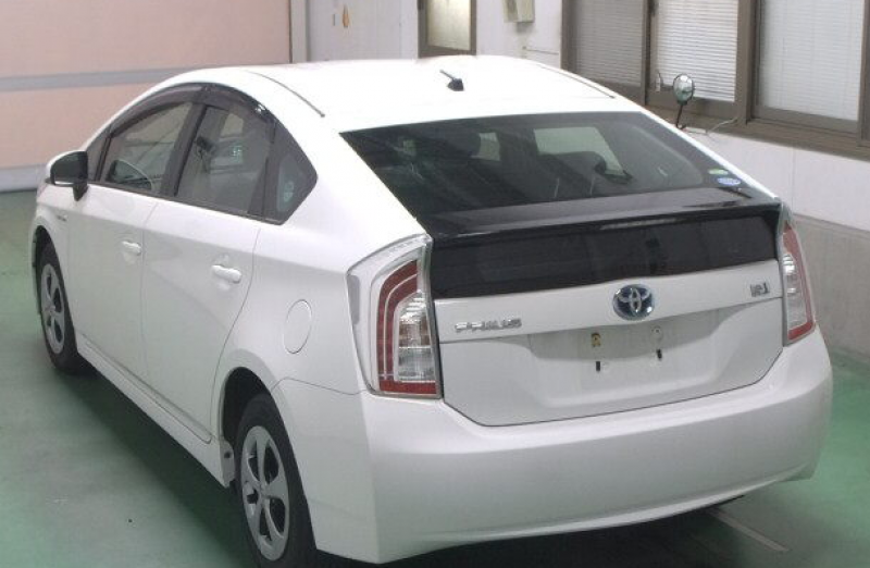 Toyota Pirus 2014