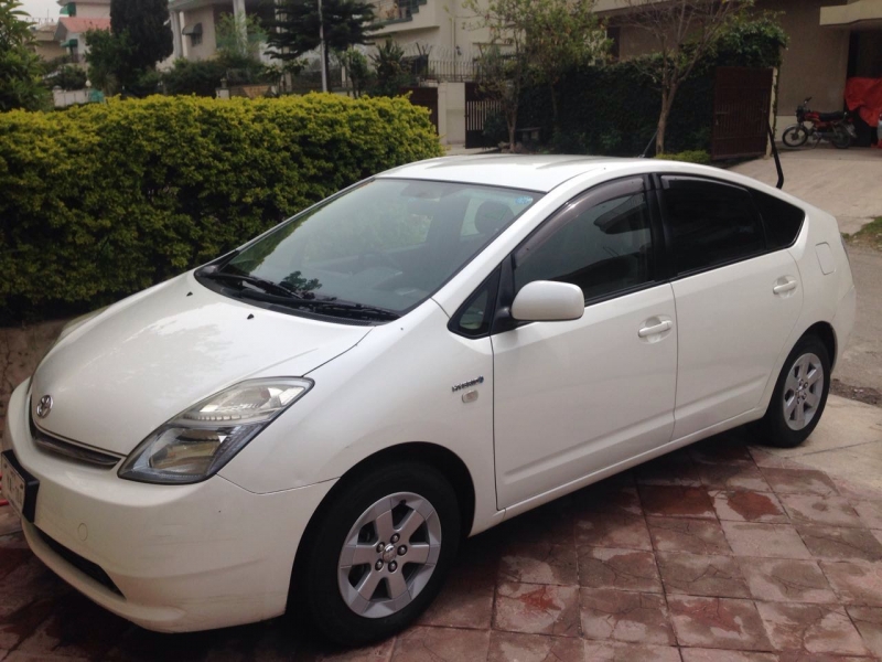 Toyota Pirus 2016