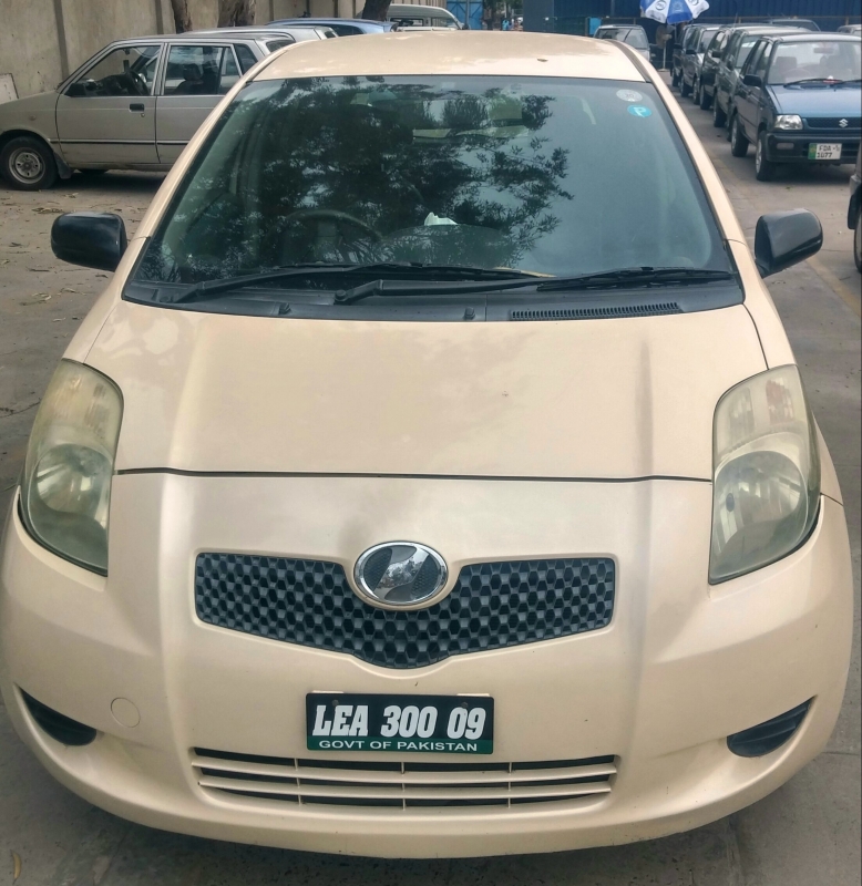 Toyota Vitz 2005