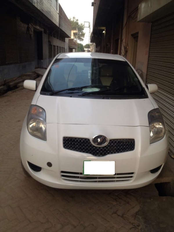 Toyota Vitz 2005