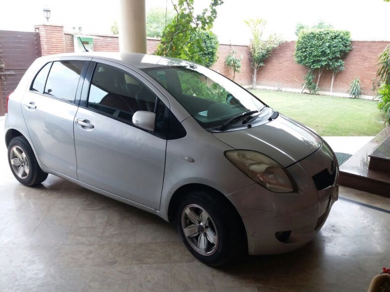 Toyota Vitz 2006