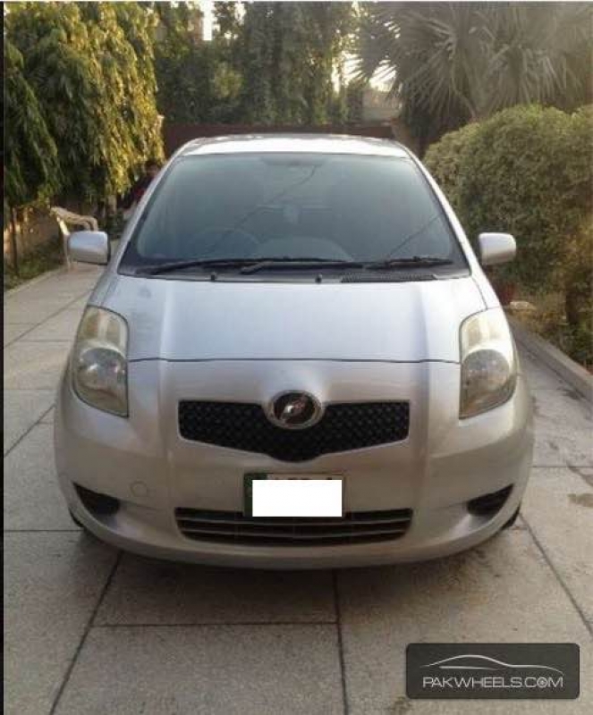 Toyota Vitz 2006