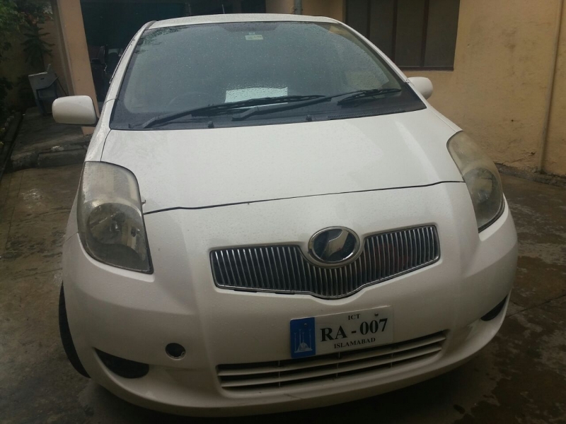 Toyota Vitz 2007
