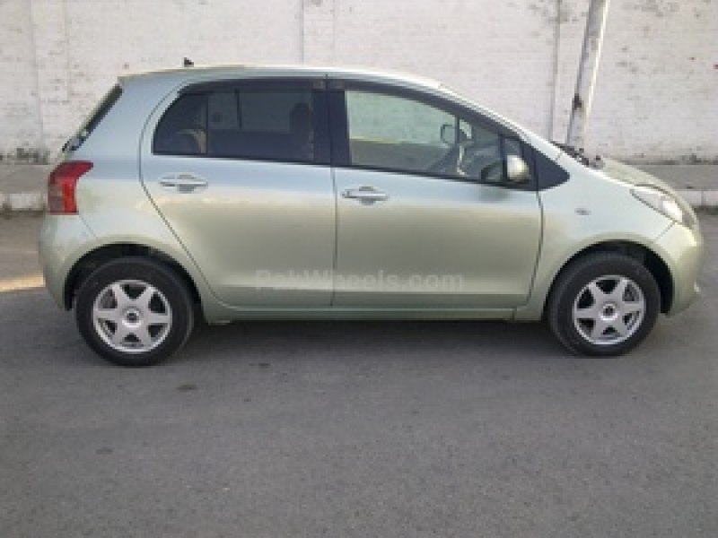 Toyota Vitz 2008