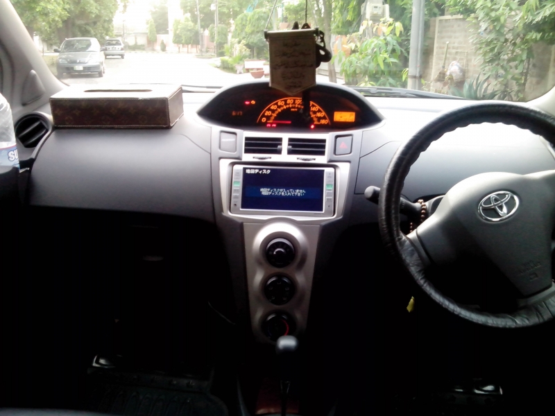 Toyota Vitz 2008