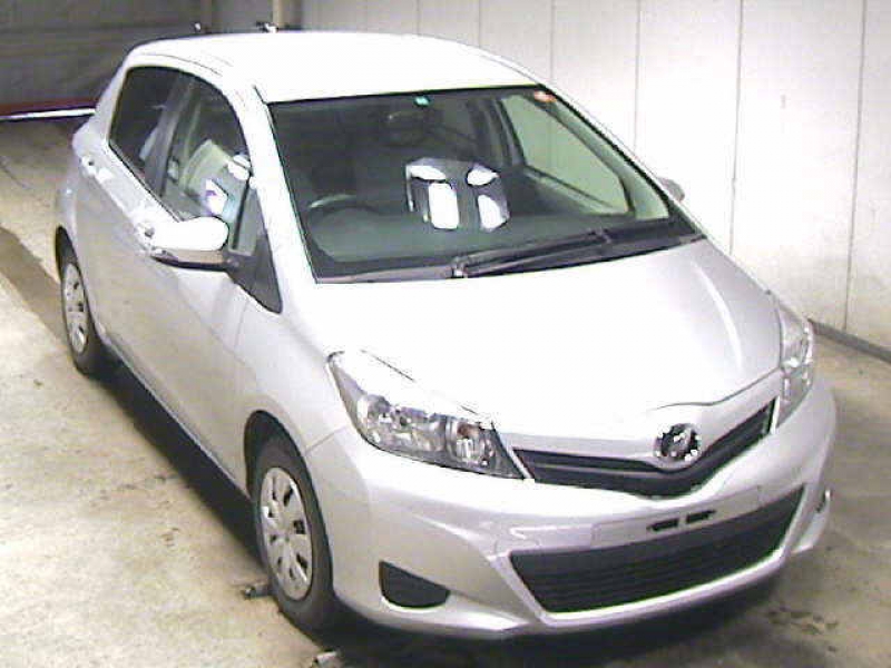 Toyota Vitz 2011