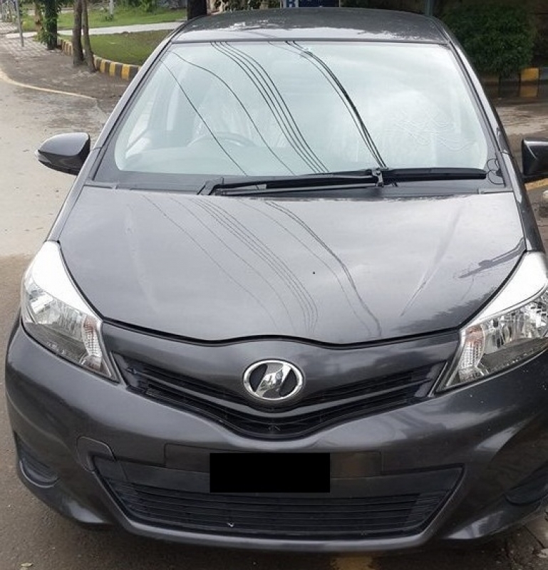 Toyota Vitz 2011