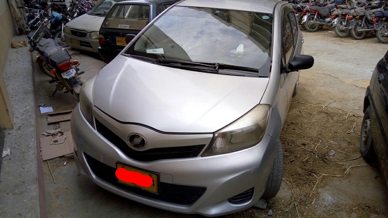 Toyota Vitz 2012