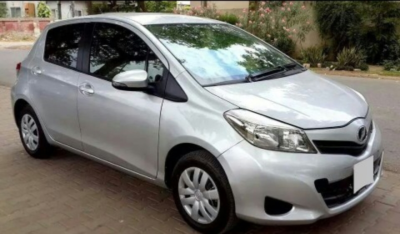 Toyota Vitz 2011