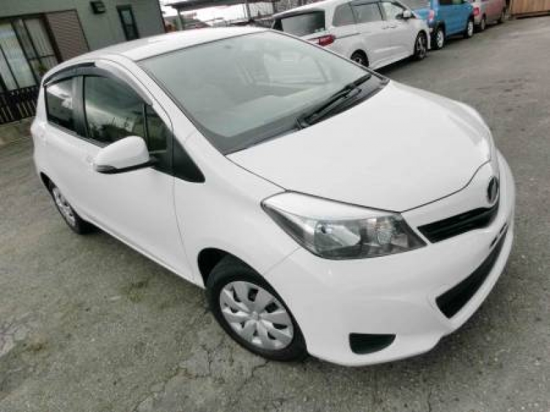 Toyota Vitz 2012